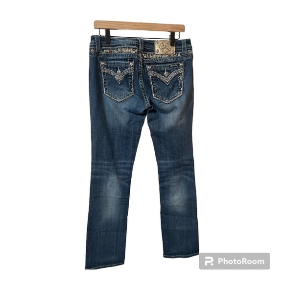 Miss Me Signature Straight Jeans - Picture 2 of 5